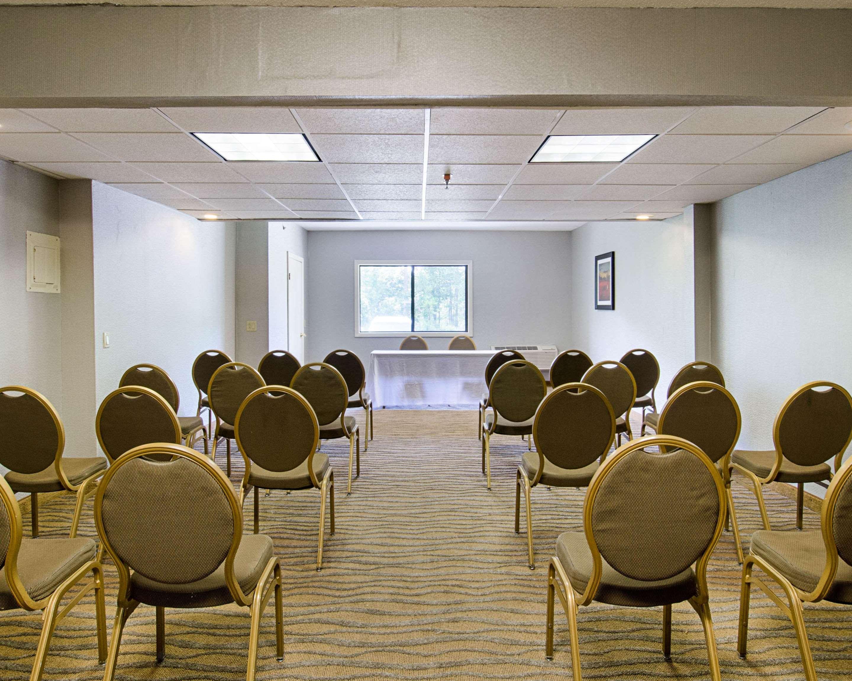 Quality Inn & Suites Вустер Екстер'єр фото