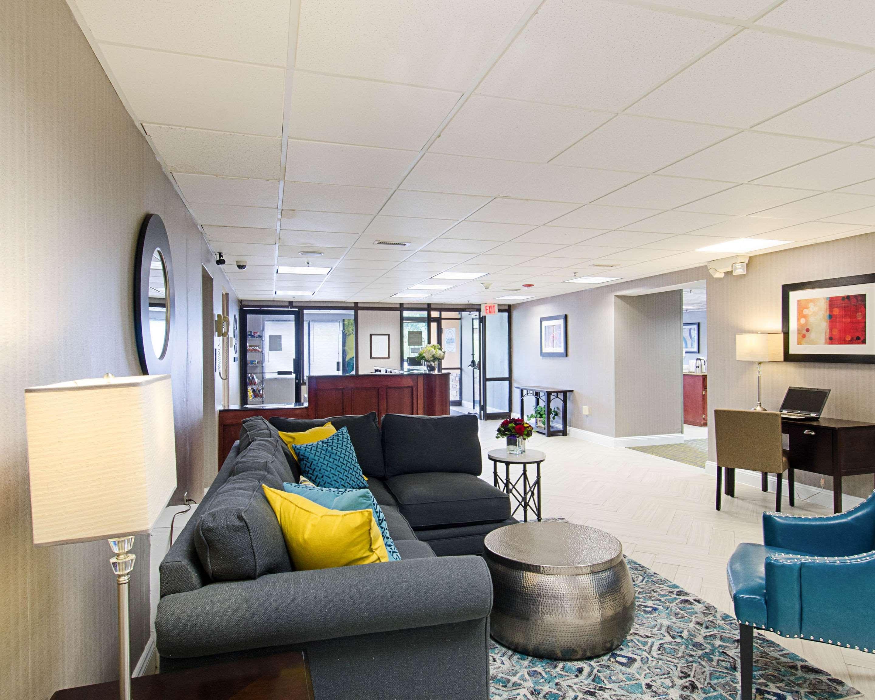 Quality Inn & Suites Вустер Екстер'єр фото